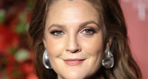 Her birth name is Drew Blyth Barrymore. Drew Barrymore's measurements are 34-24-34, she has natural breasts. Drew Barrymore was a featured Playboy model in January 1995. Barrymore first gained recognition as a child actor for her performance in the 1982 movie E.T. the Extra-Terrestrial. She went on to star in several successful films in the ...